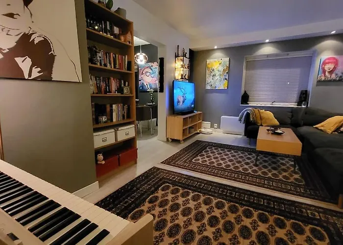 Superb And Central Place! Airb&b Favorite Apartment